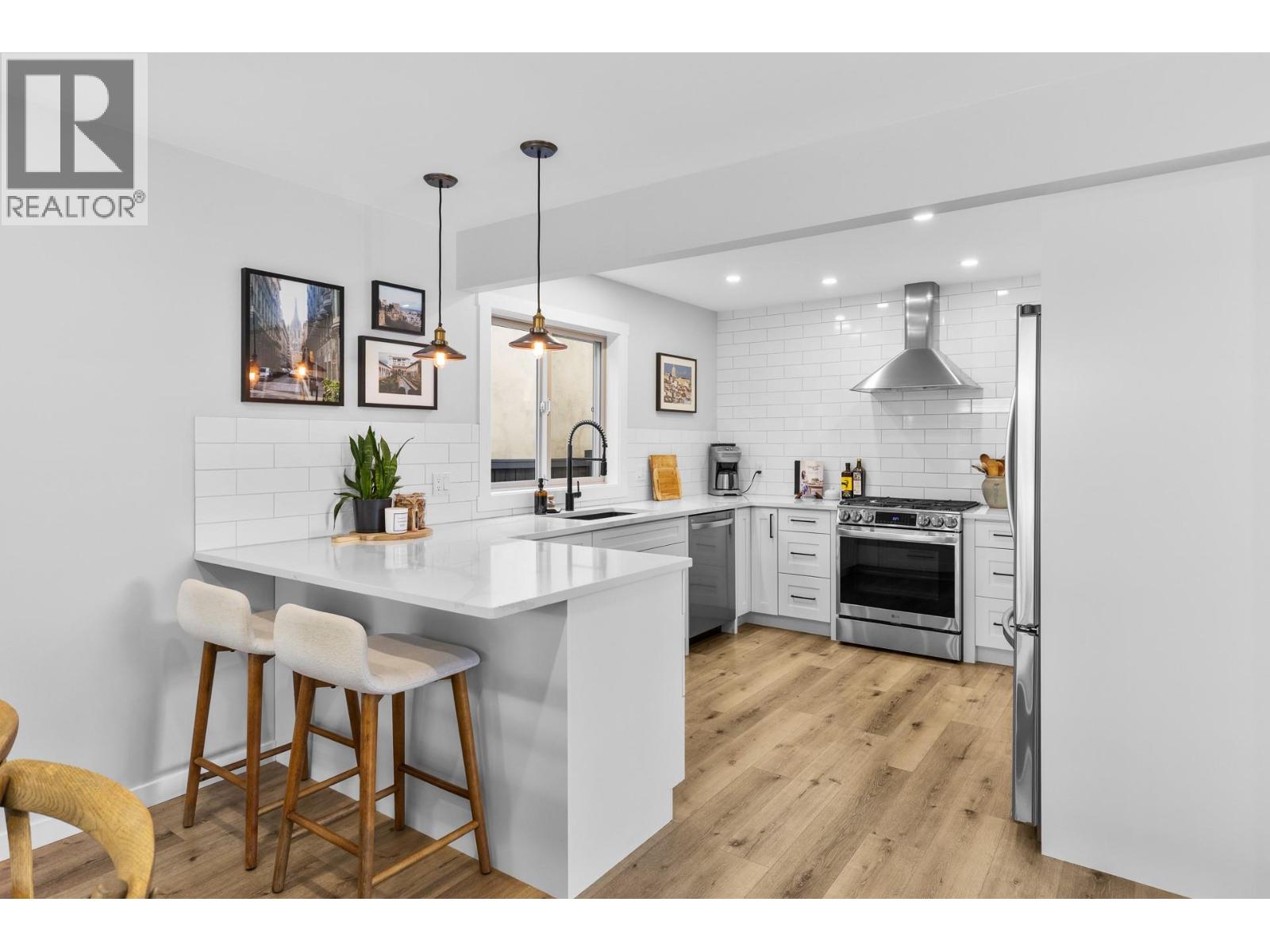  905 Paret Crescent, Kelowna