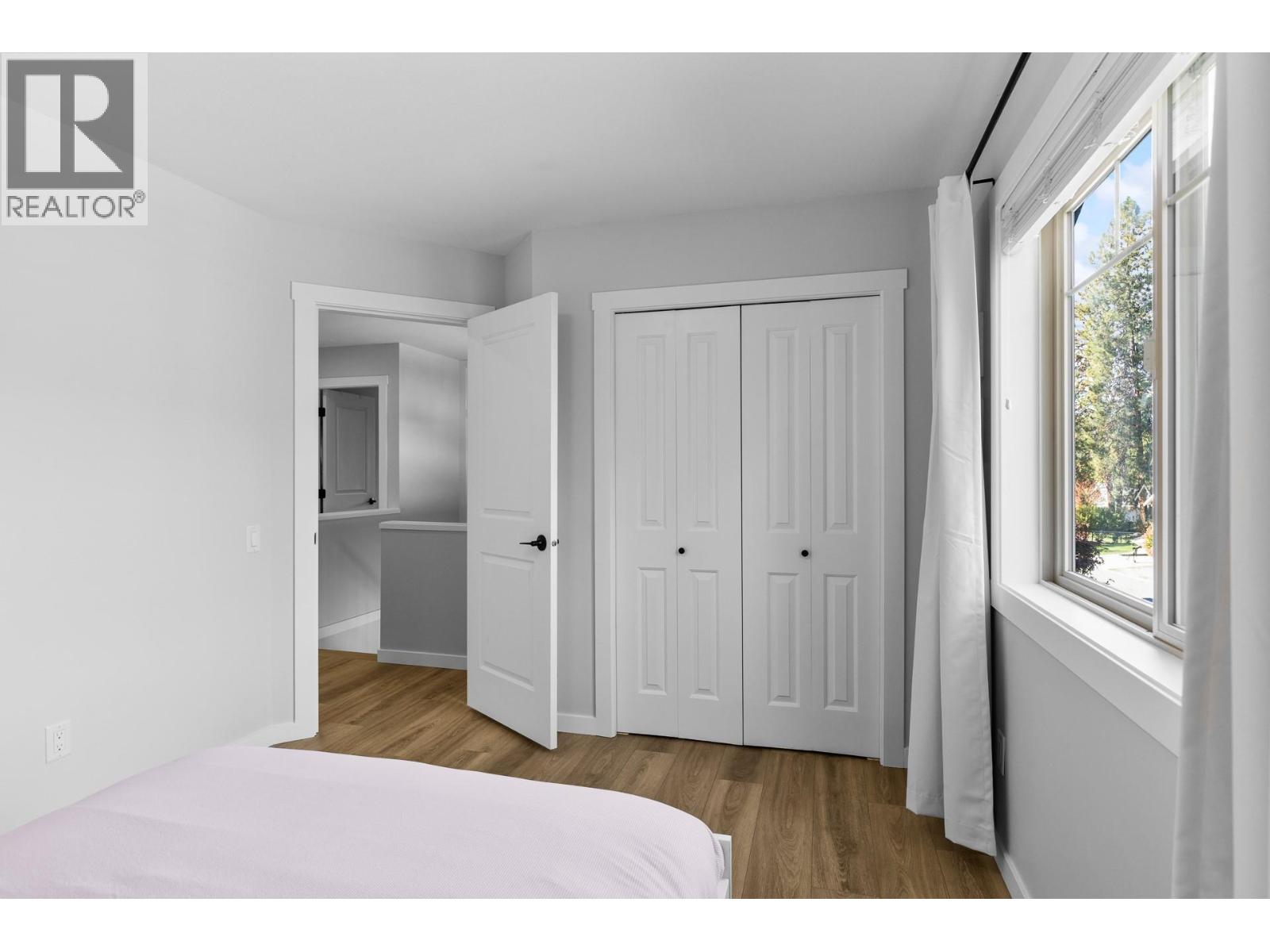  905 Paret Crescent, Kelowna