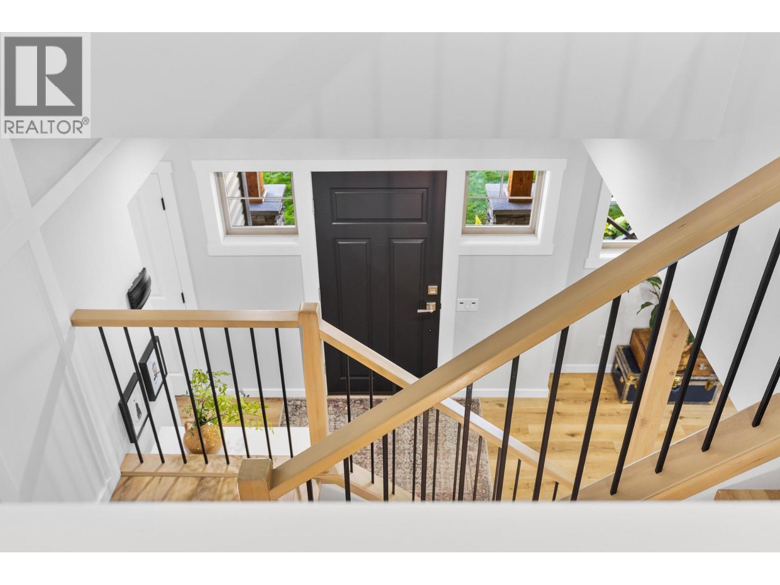  905 Paret Crescent, Kelowna