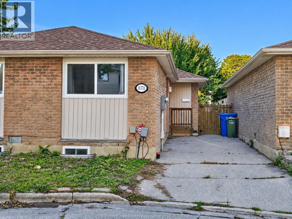 8370 GREGORY - 1