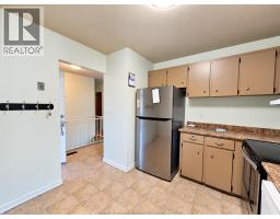 3pc Bathroom - 8370 Gregory, Windsor, ON N8S4N4 Photo 7