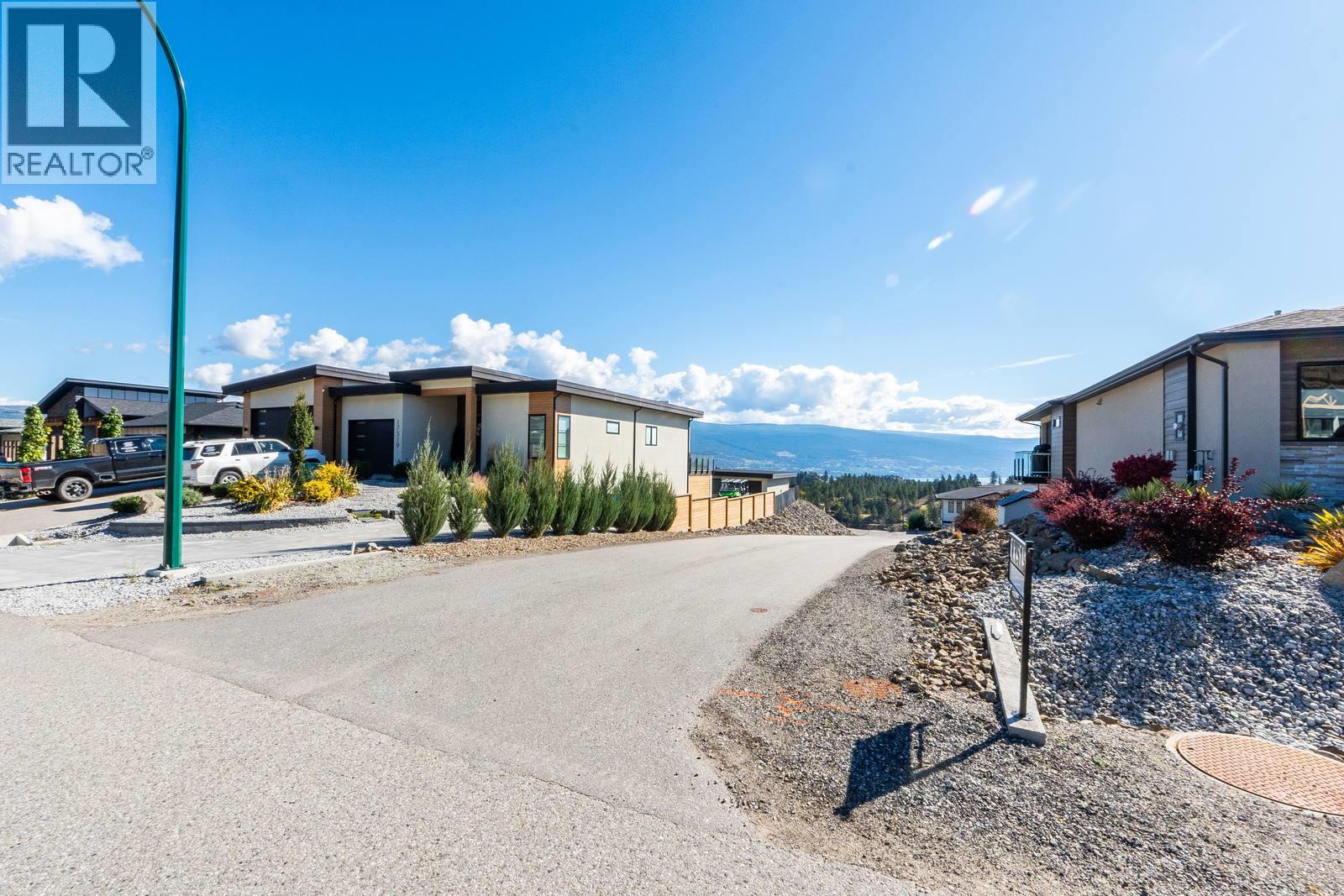 17523 Sanborn Street, Summerland