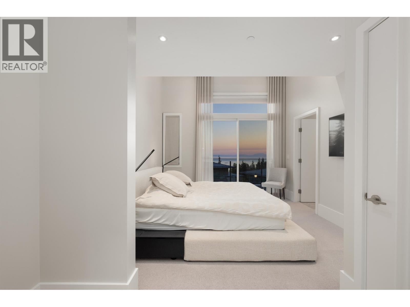 2993 BURFIELD PLACE, West Vancouver