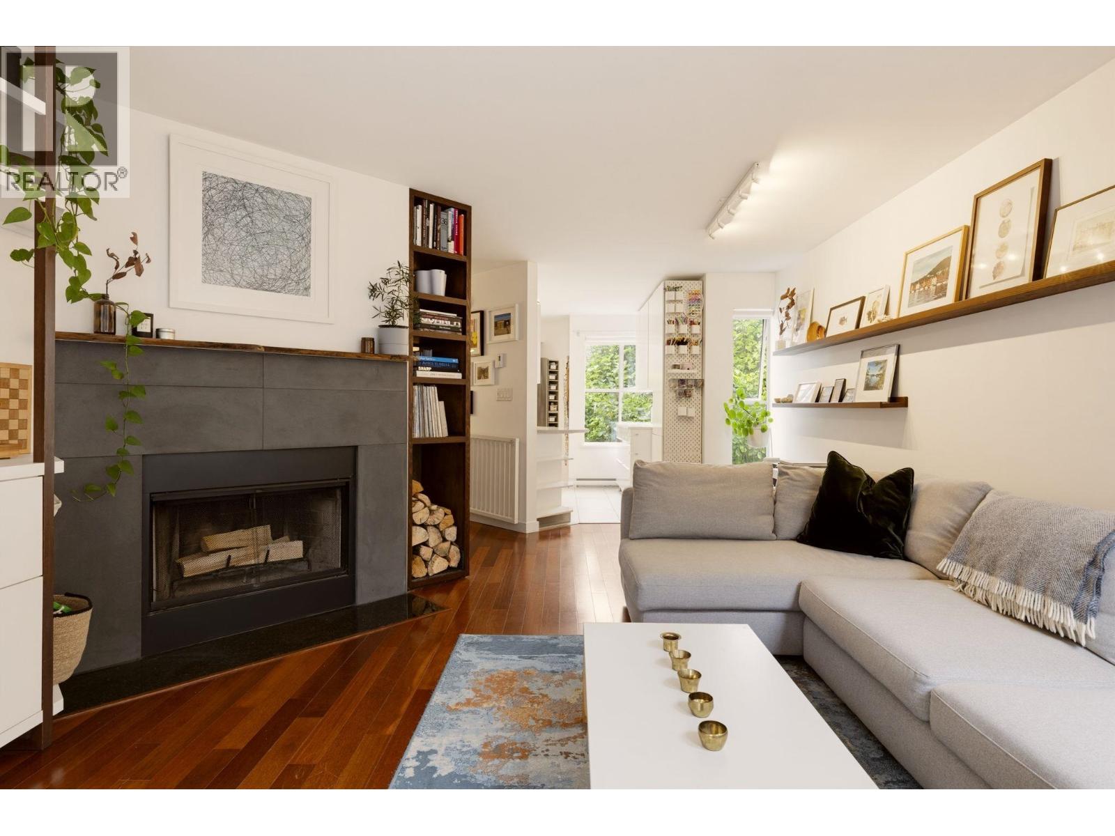 1345 WOODLAND DRIVE, Vancouver