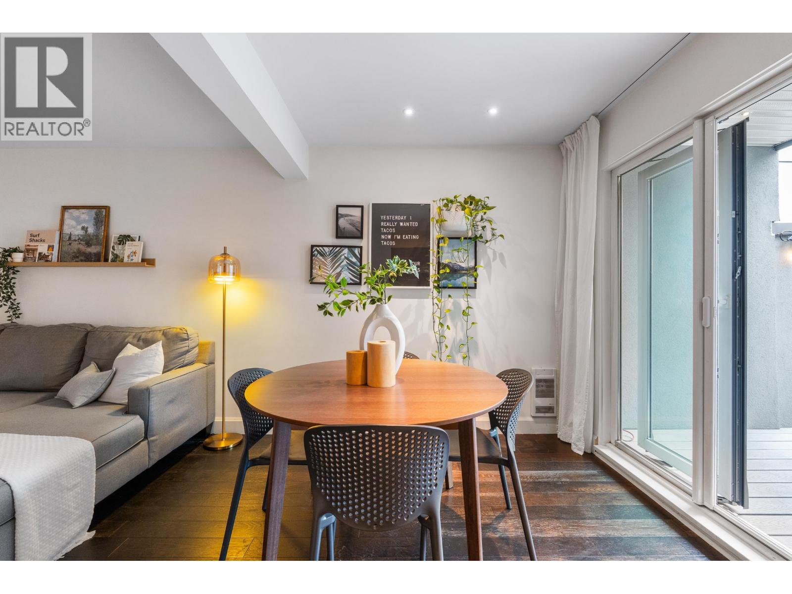 1339 W 8TH AVENUE, Vancouver