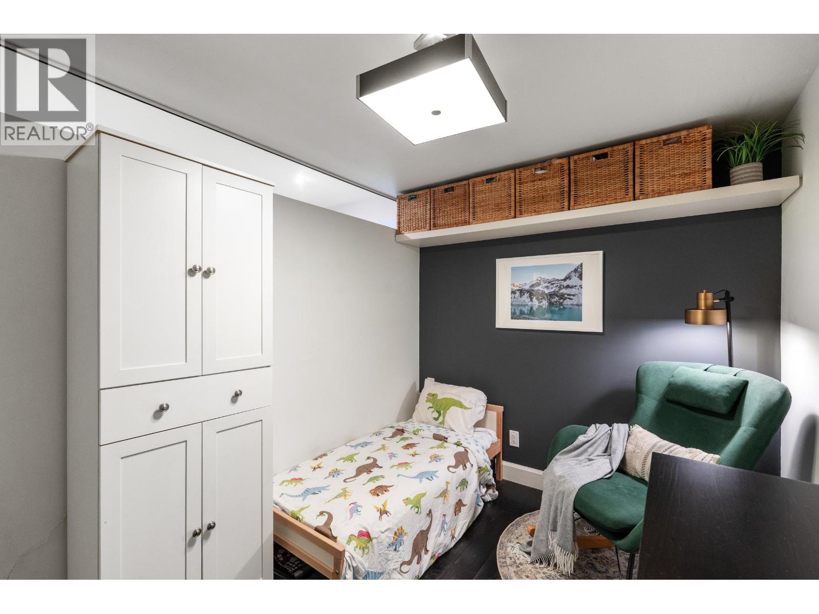 1339 W 8TH AVENUE, Vancouver