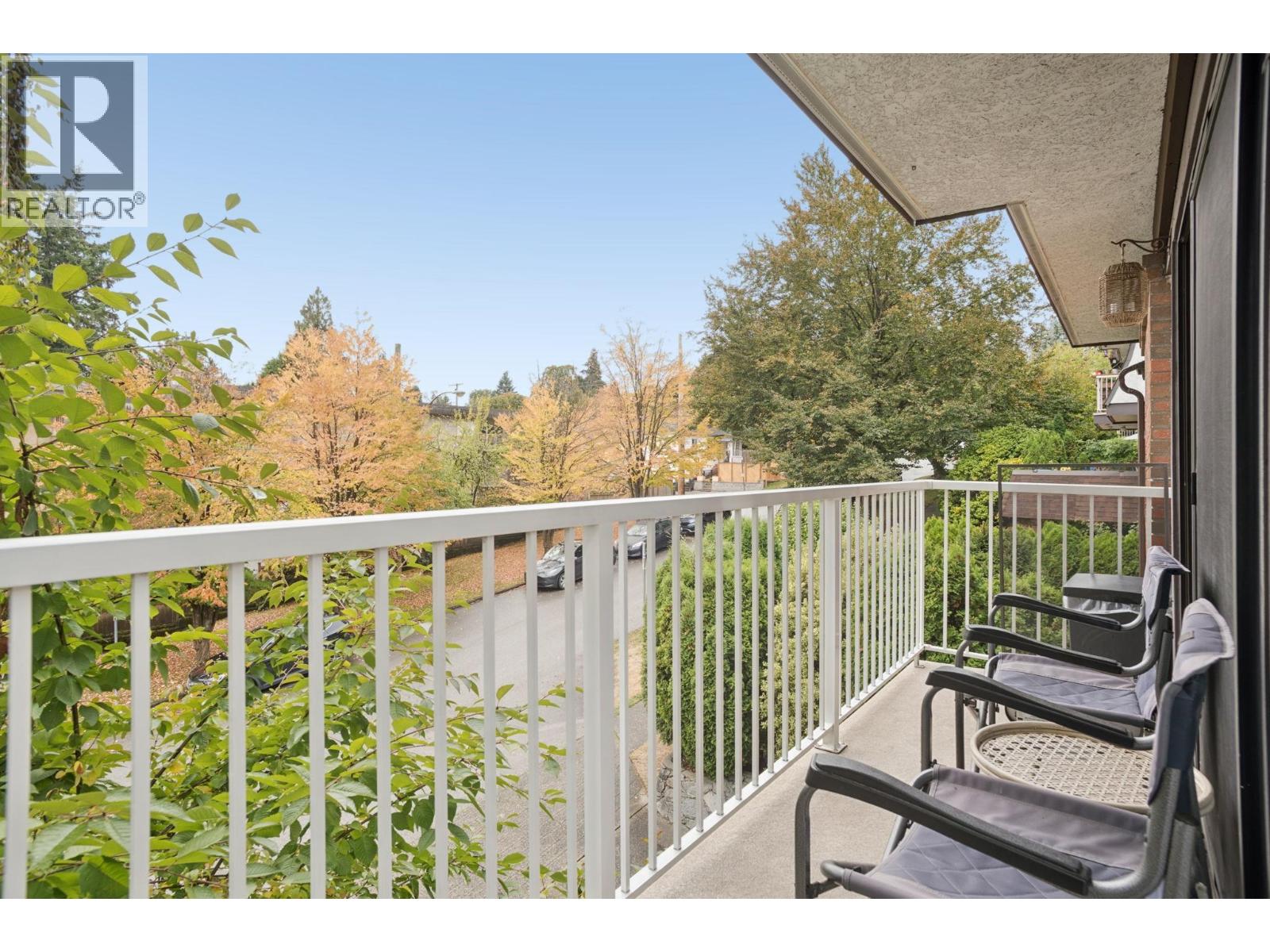 204 331 KNOX STREET, New Westminster