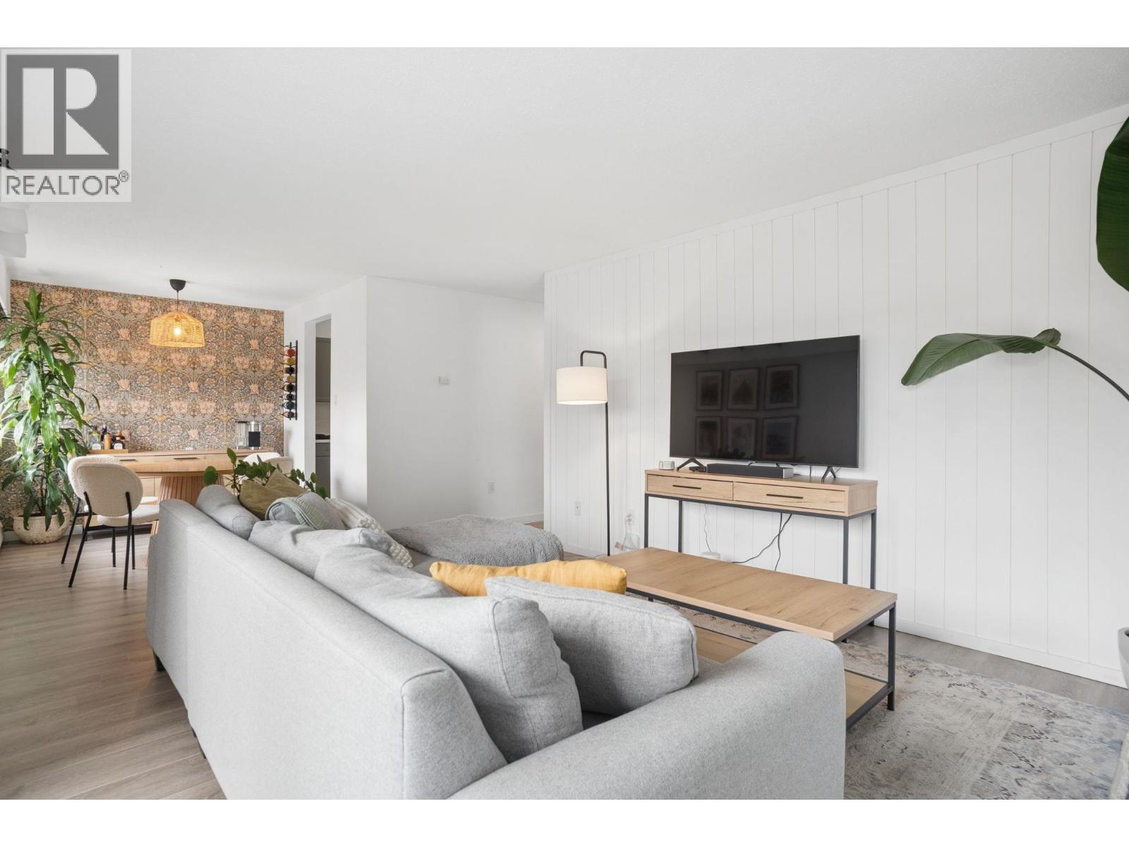 204 331 KNOX STREET, New Westminster