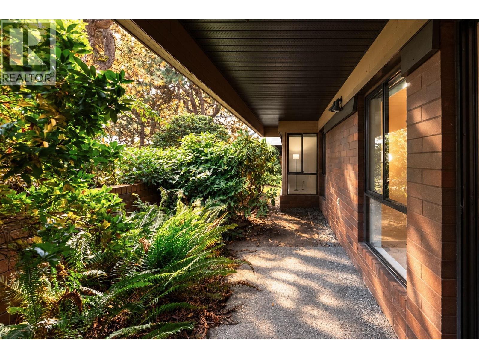 106 333 WETHERSFIELD DRIVE, Vancouver