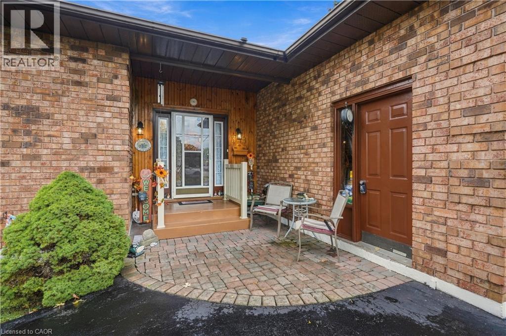 338 ALBANY Street - 4