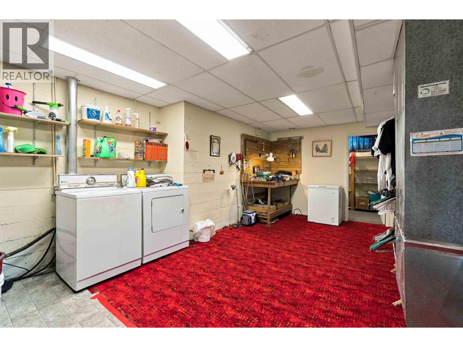 4243 DELBROOK AVENUE, North Vancouver