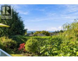 4243 Delbrook Avenue, North Vancouver, BC V7N4A4 Photo 35