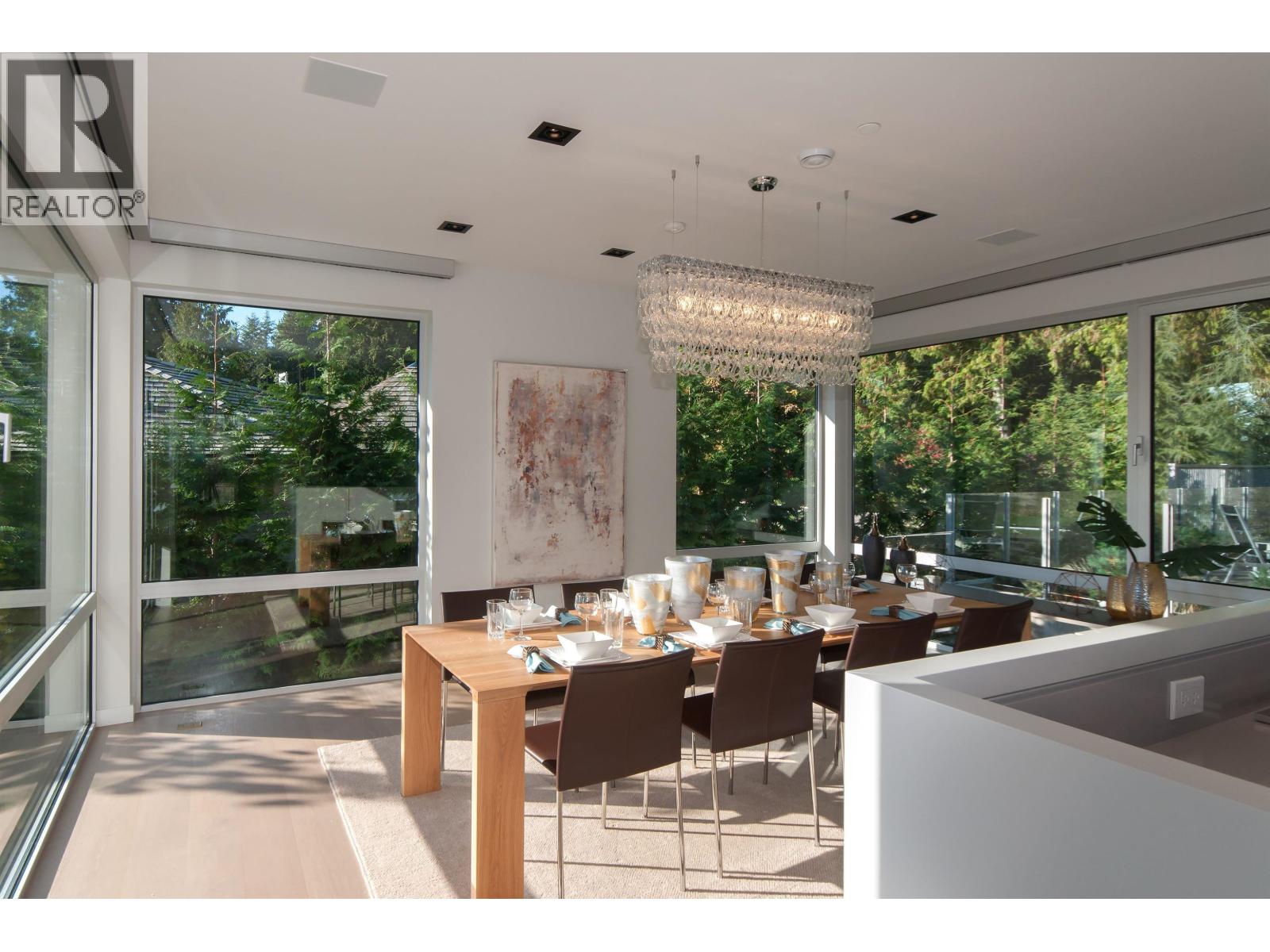 3023 MATHERS AVENUE, West Vancouver