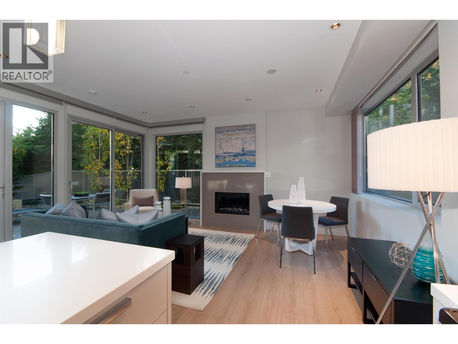3023 MATHERS AVENUE, West Vancouver