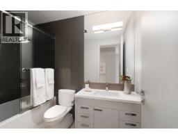 3023 Mathers Avenue, West Vancouver, BC V7V2K3 Photo 25