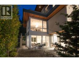 3023 Mathers Avenue, West Vancouver, BC V7V2K3 Photo 38