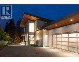 3023 Mathers Avenue, West Vancouver, BC V7V2K3 Photo 39