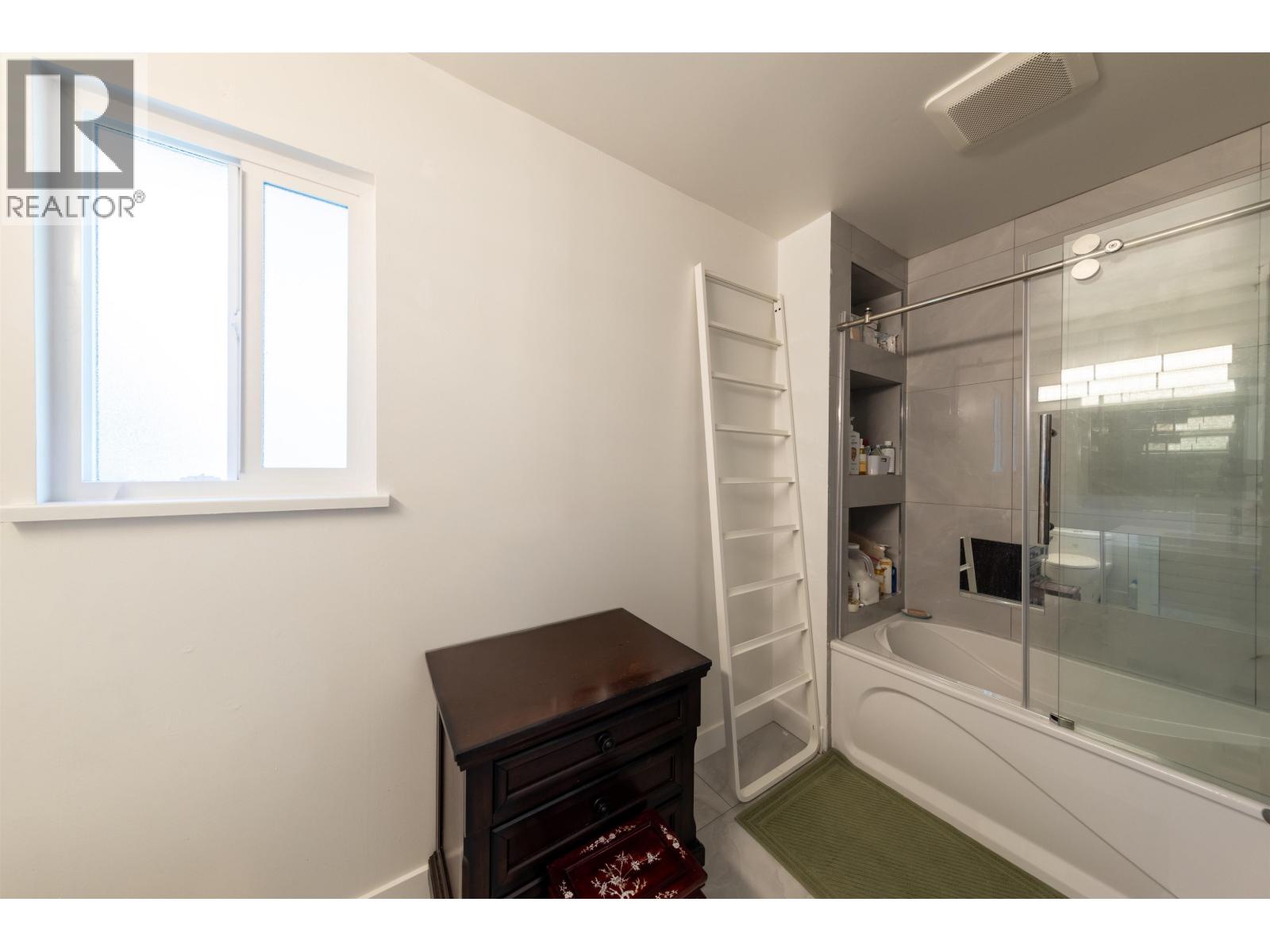 7658 FREMLIN STREET, Vancouver