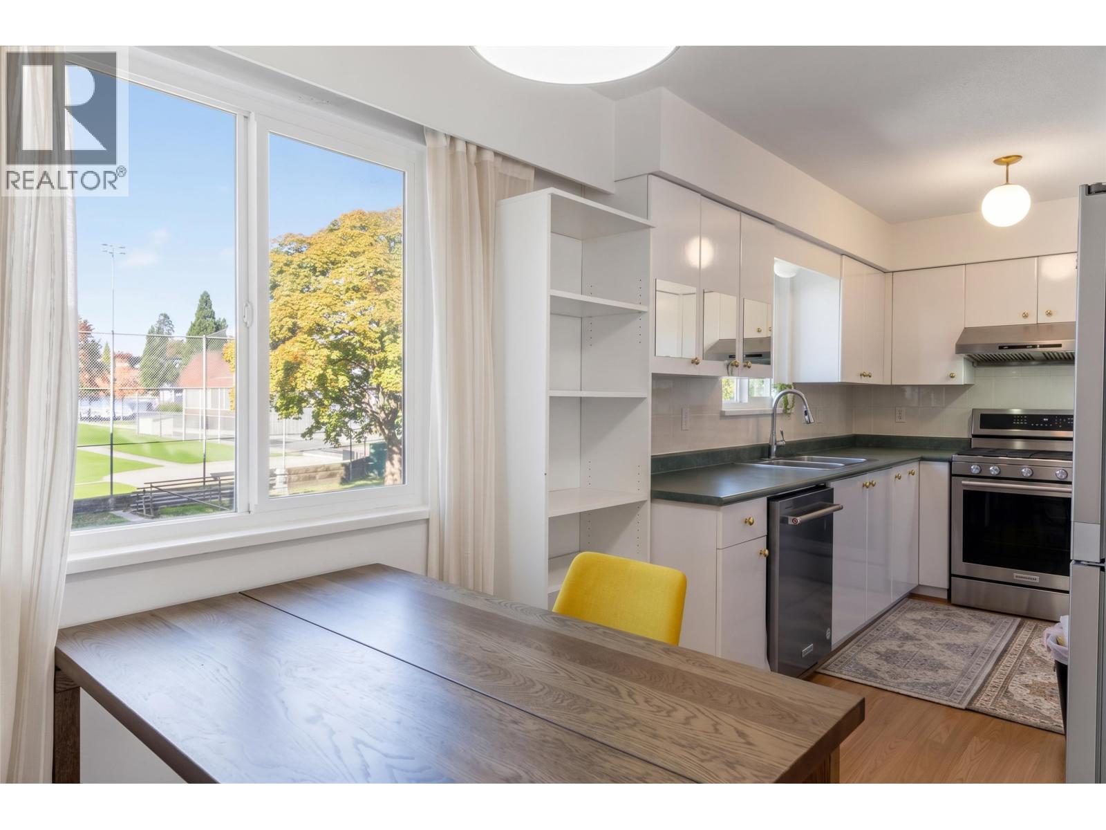7658 FREMLIN STREET, Vancouver