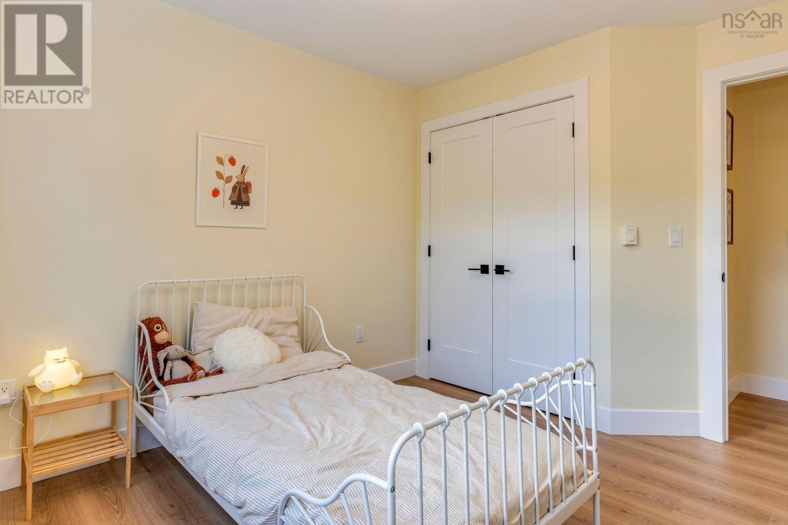 Property 23 of 51 of 42 Whitbury Court