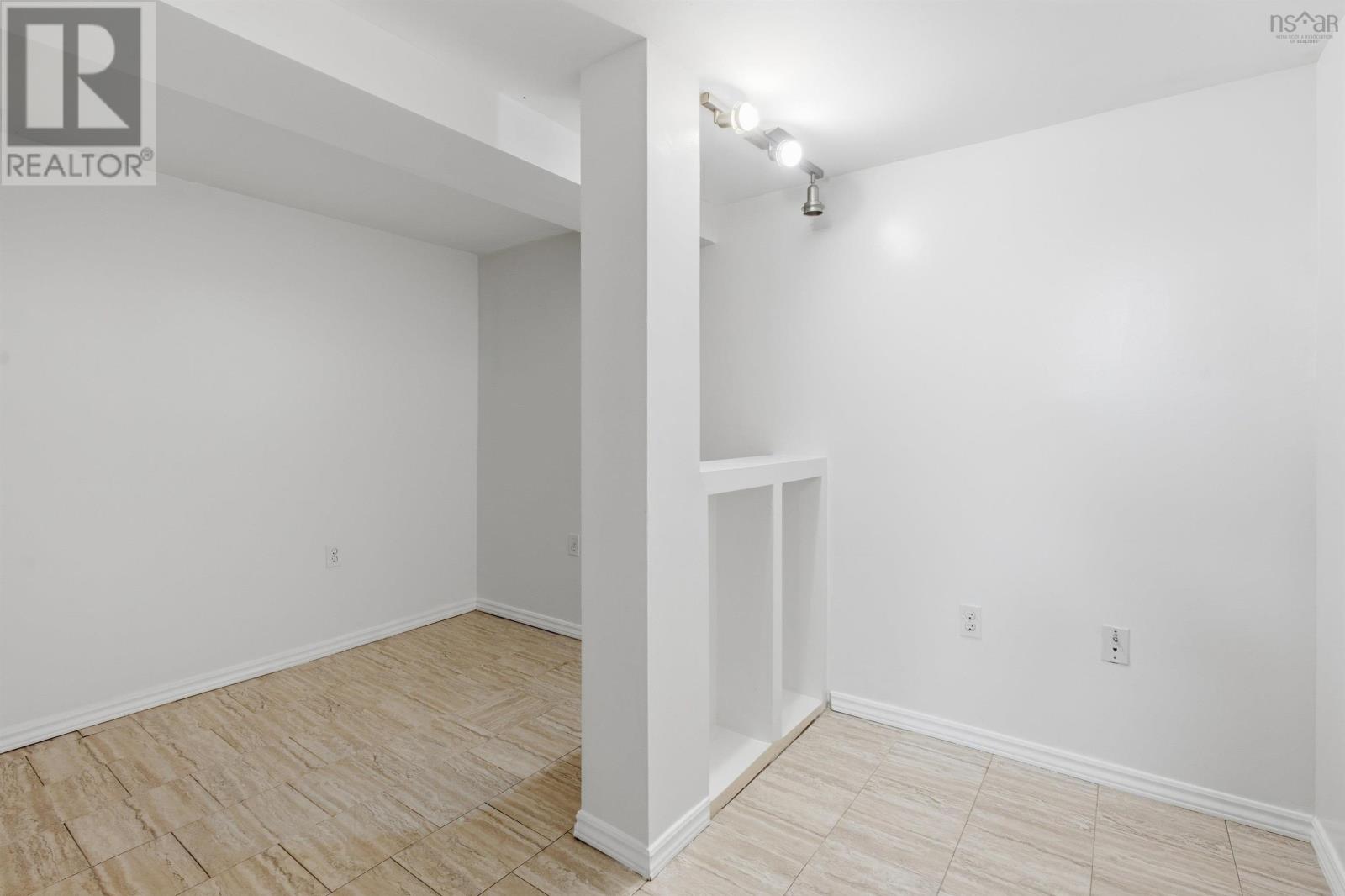 3360 St Andrews Avenue - 33