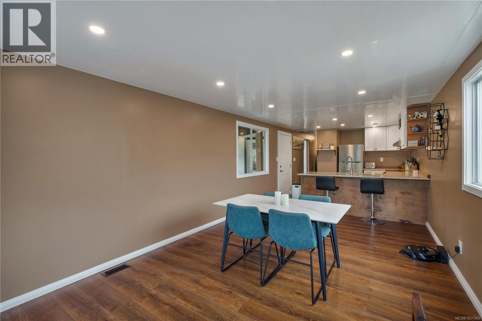 #81 5250 Beaver Harbour Rd - 8