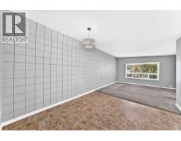 Bedroom - 7409 37 Avenue Nw, Calgary, AB T3B1W8 Photo 17