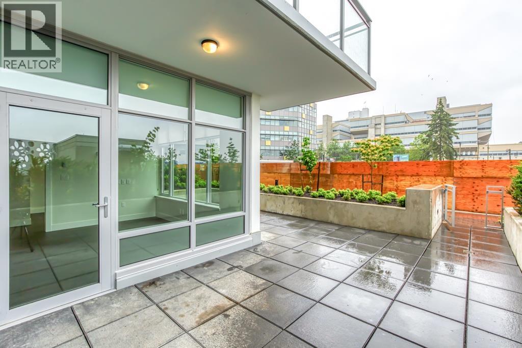 107 258 NELSON'S COURT, New Westminster