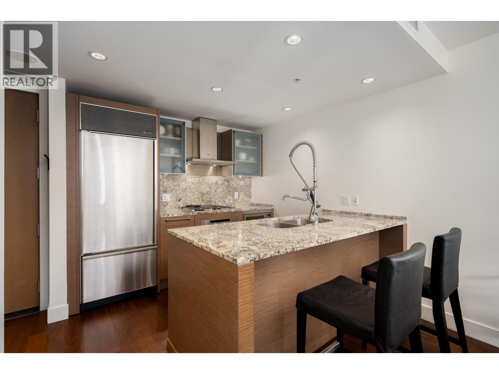 2704 1111 ALBERNI STREET, Vancouver