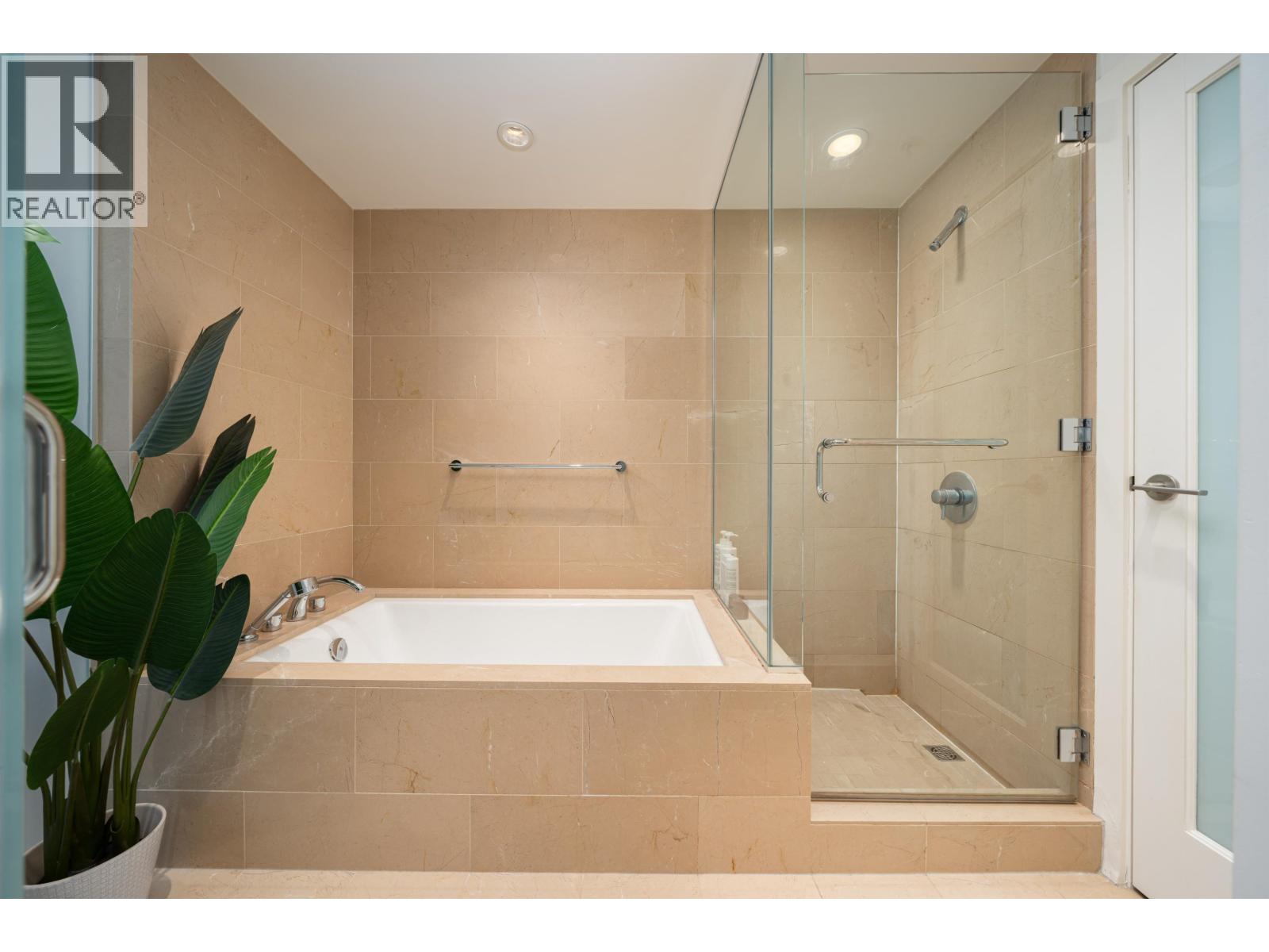 2704 1111 ALBERNI STREET, Vancouver