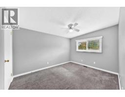 7409 37 Avenue Nw, Calgary, AB T3B1W8 Photo 22