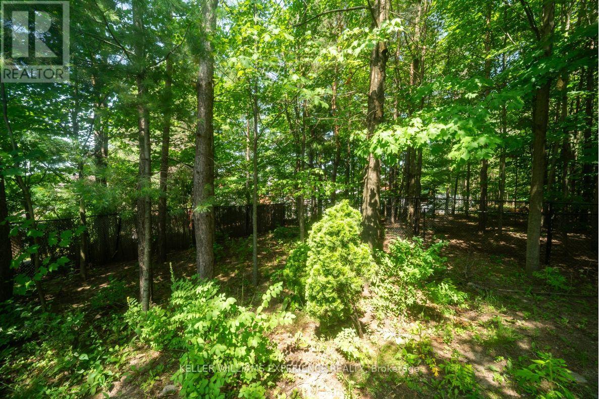 5 Grouse Glen, Barrie photo 15