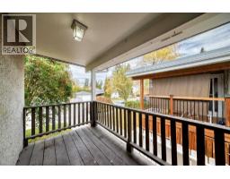 Laundry room - 7409 37 Avenue Nw, Calgary, AB T3B1W8 Photo 18