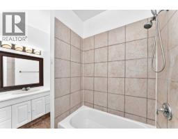 7409 37 Avenue Nw, Calgary, AB T3B1W8 Photo 26
