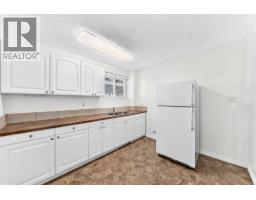 7409 37 Avenue Nw, Calgary, AB T3B1W8 Photo 28