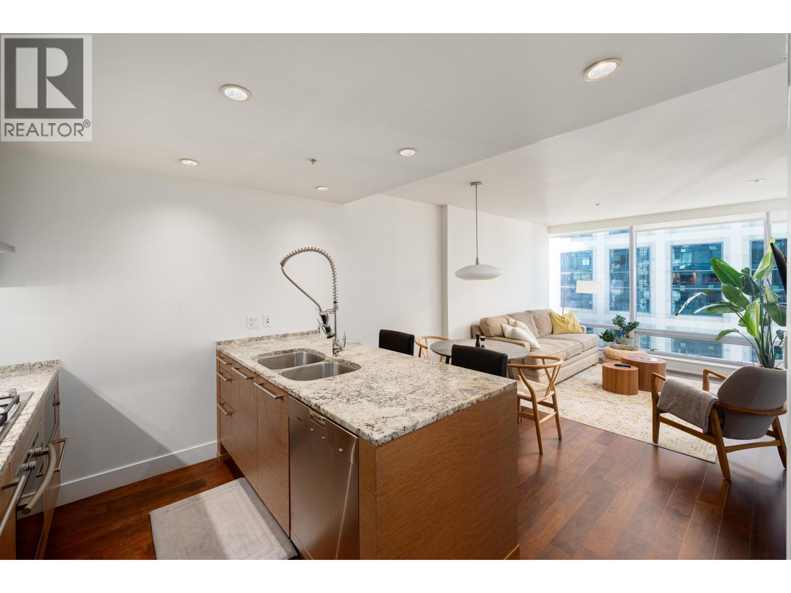 2704 1111 ALBERNI STREET, Vancouver