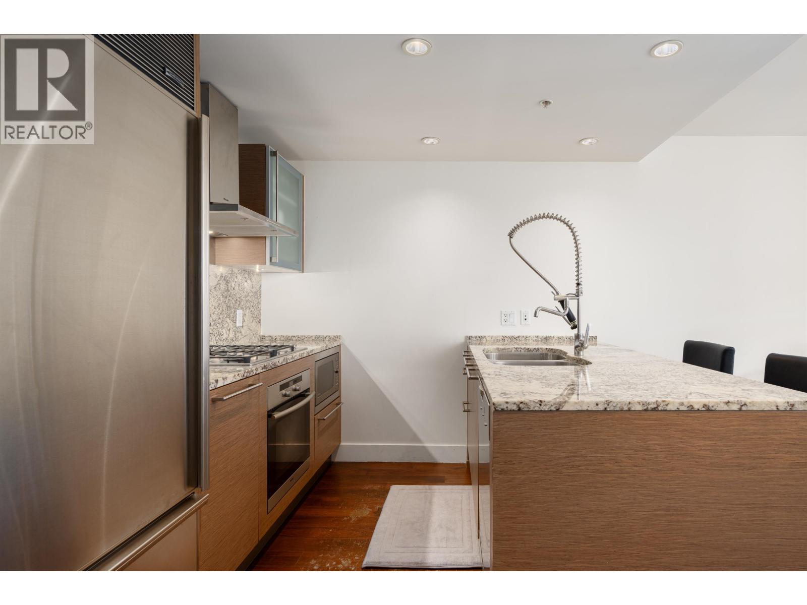2704 1111 ALBERNI STREET, Vancouver