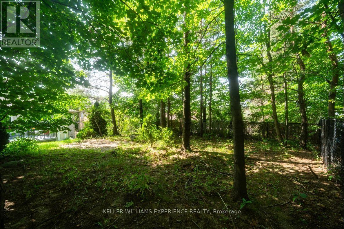 5 Grouse Glen, Barrie photo 14