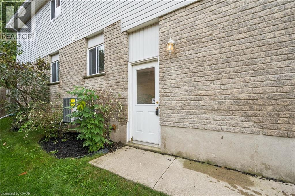233 DEARBORN Boulevard Unit# Lower, Waterloo — photo 5