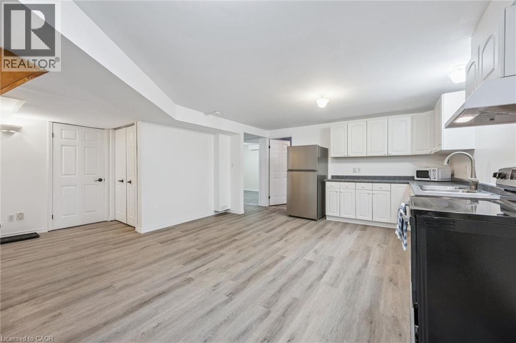 233 DEARBORN Boulevard Unit# Lower, Waterloo — photo 9