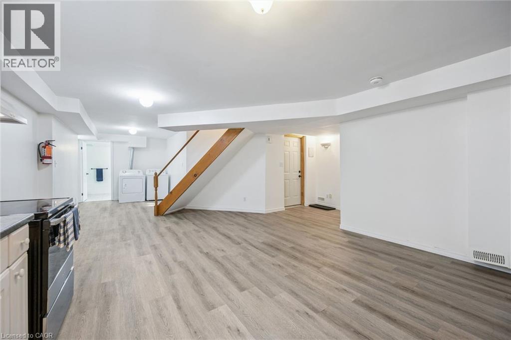 233 DEARBORN Boulevard Unit# Lower, Waterloo — photo 8