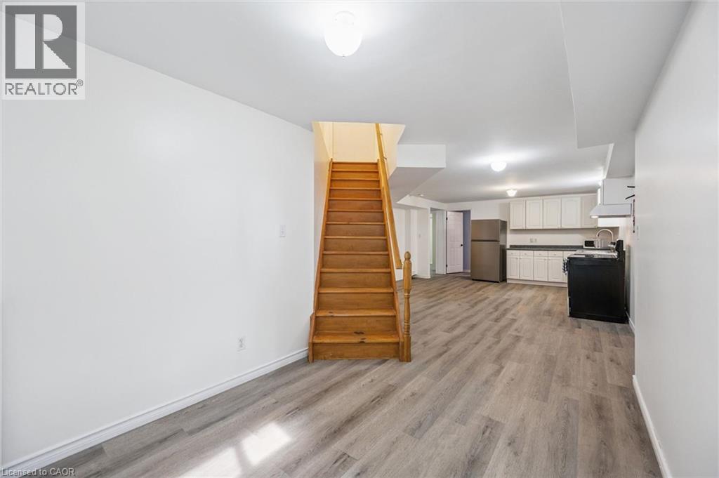 233 Dearborn Boulevard — photo 15