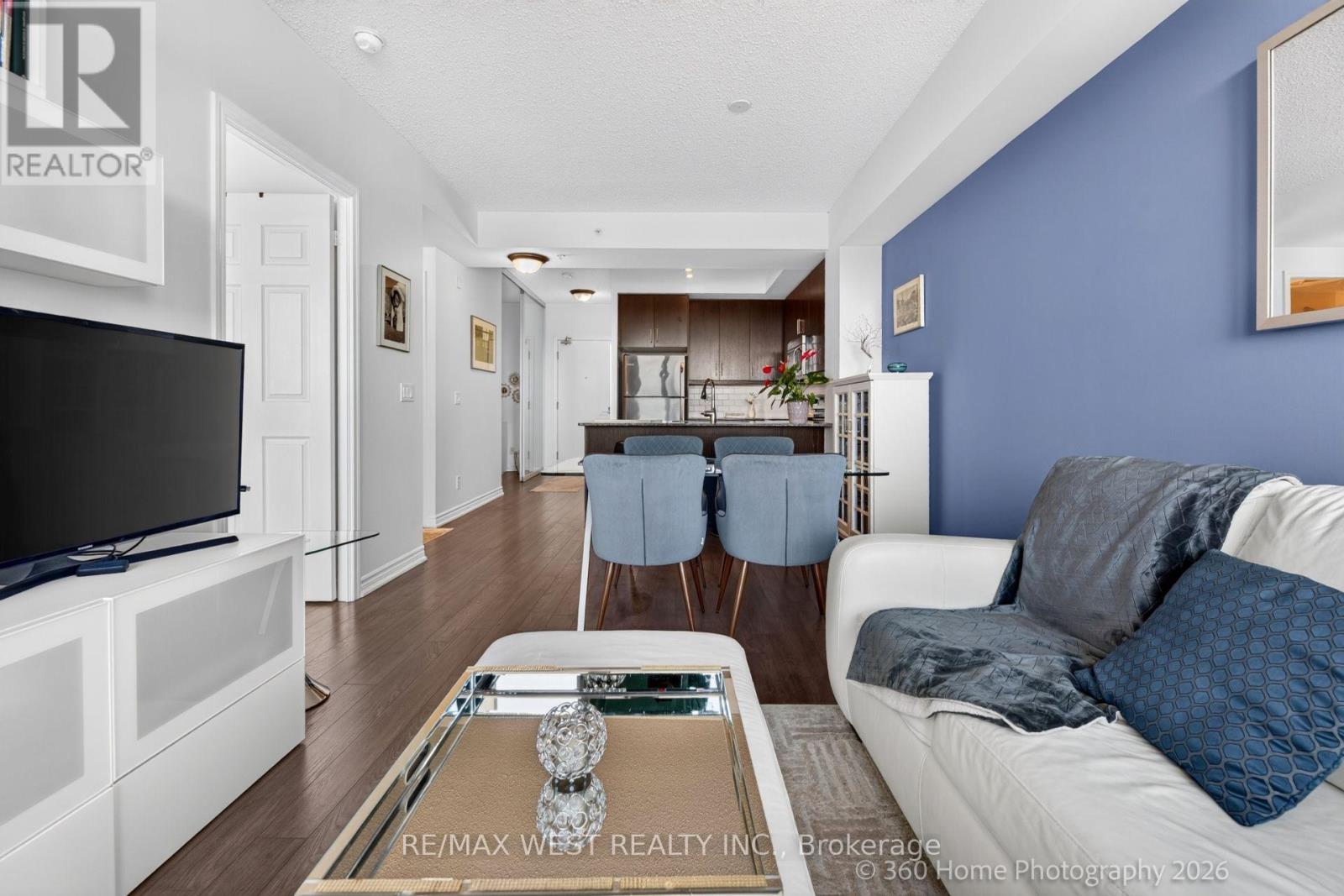 Photo 11 of 631 - 15 James Findlay Way, Toronto (Downsview-Roding-CFB)