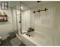 100 Dolobram Trail, Brampton, ON L7A4Y4 Photo 12
