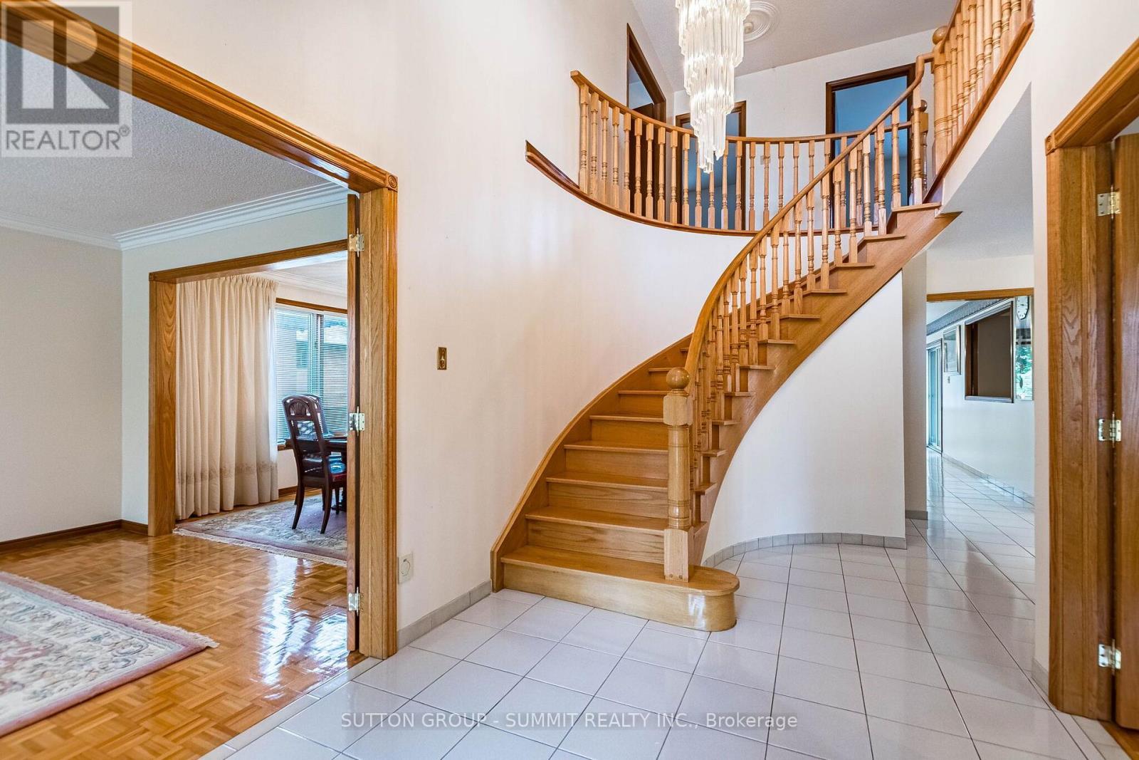 2477 CLIFF Road, Mississauga, ON photo 3