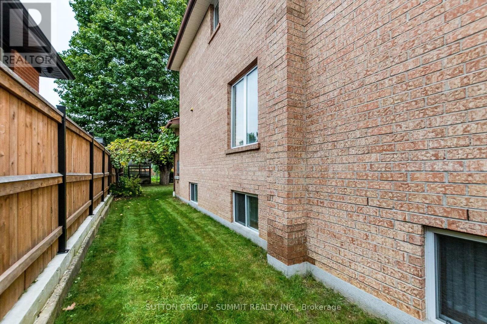 2477 CLIFF ROAD - 37