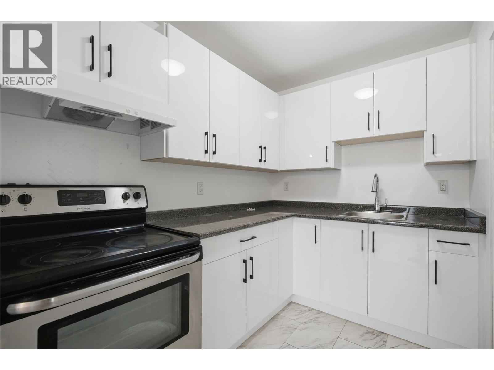 #53 1435 Summit Drive - 4