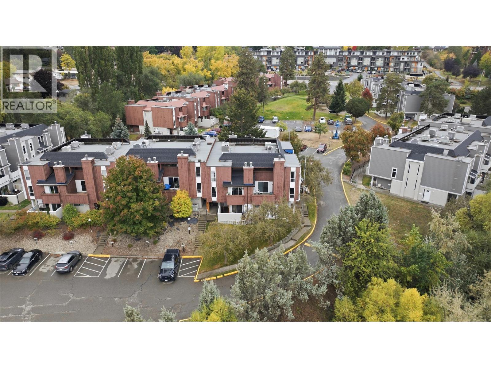 #53 1435 Summit Drive - 24