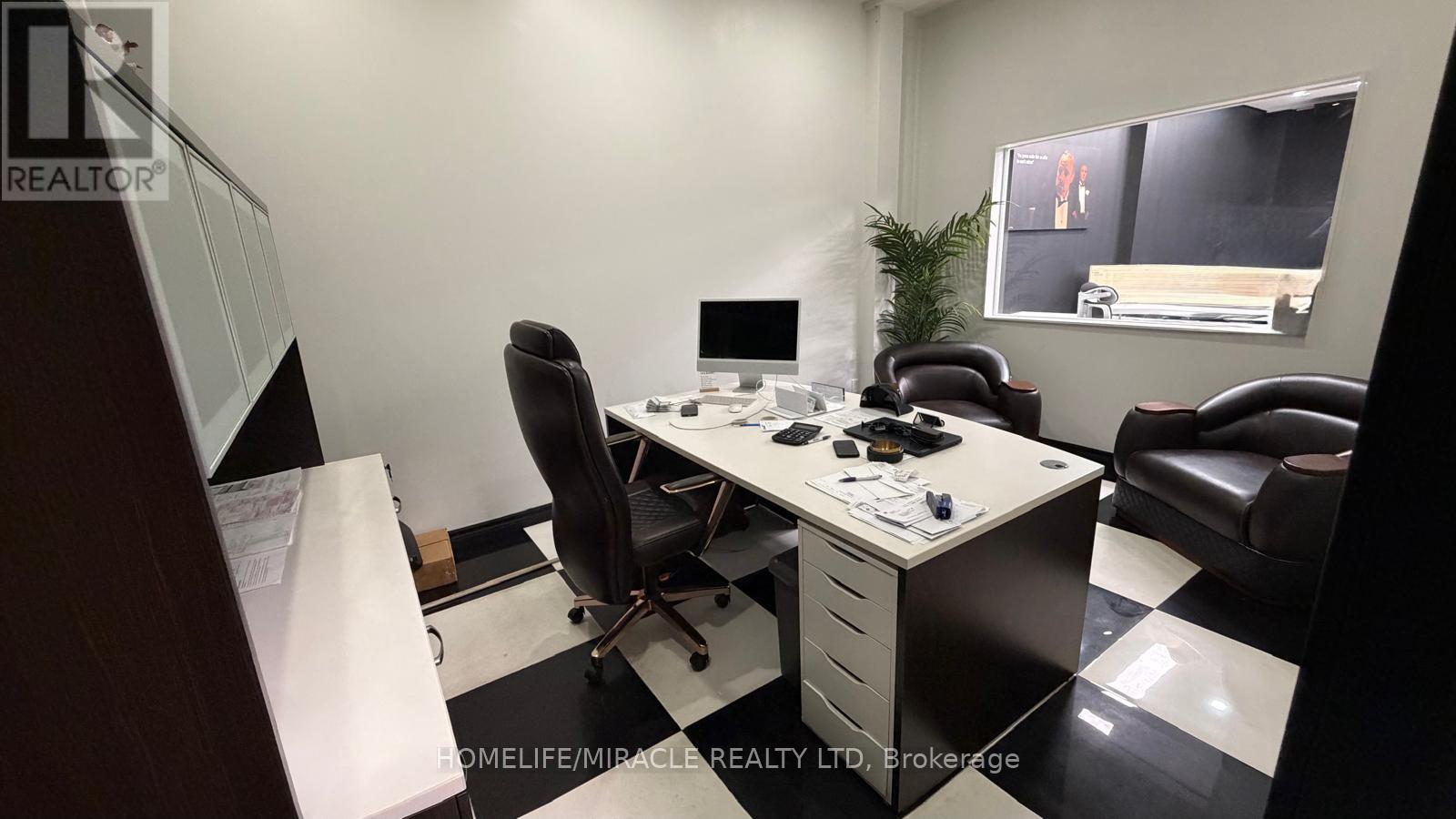 #4 - 5657 HWY 7, Vaughan (West Woodbridge Industrial Area) — photo 6