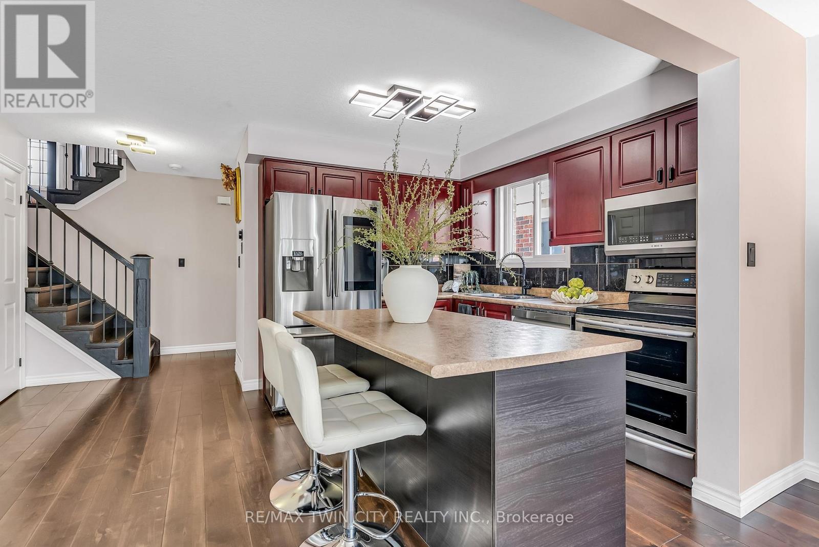 193 Mountain Laurel Crescent, Kitchener, ON photo 8